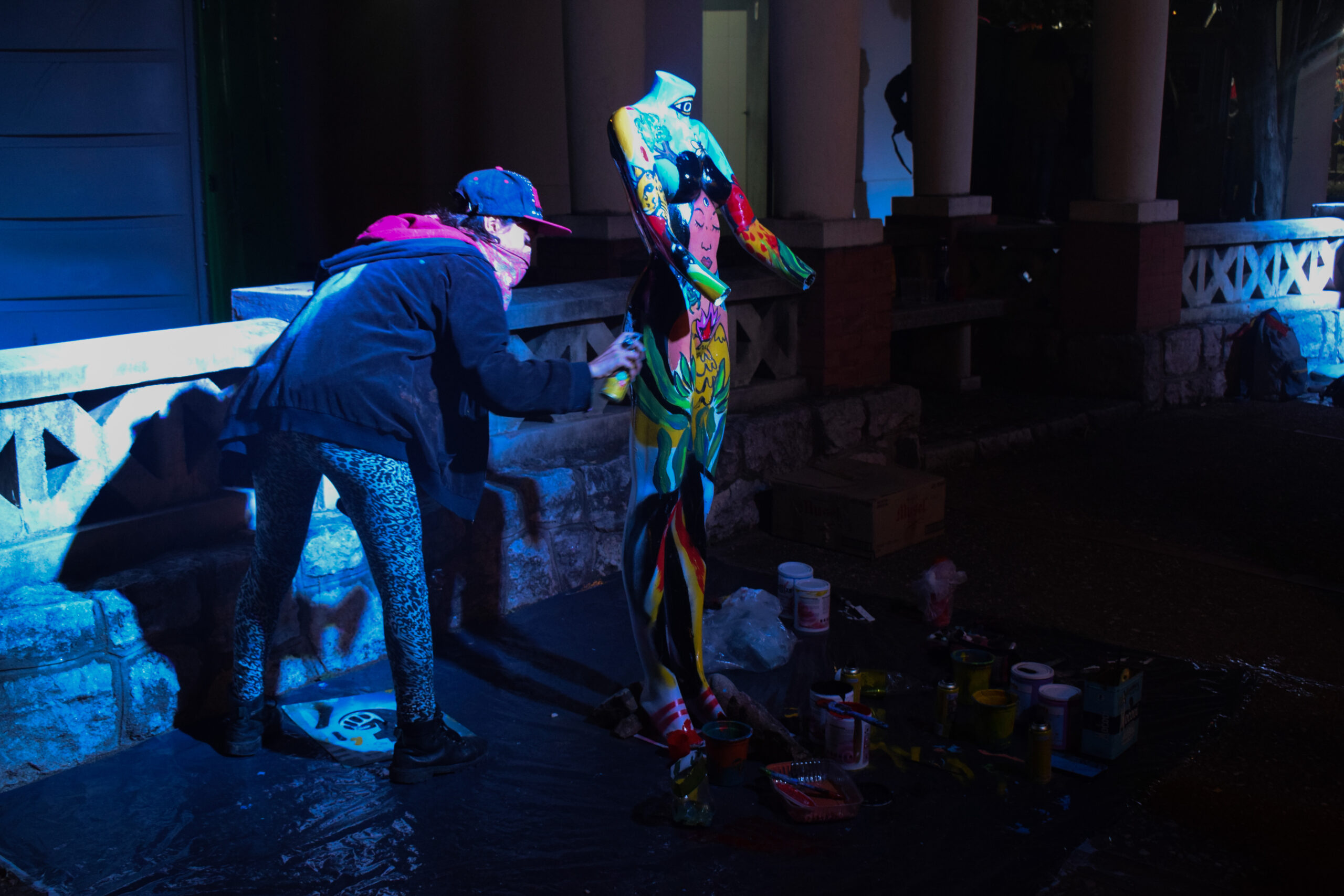 Artista en el Festival de Mujeres en el Teatro Griego
